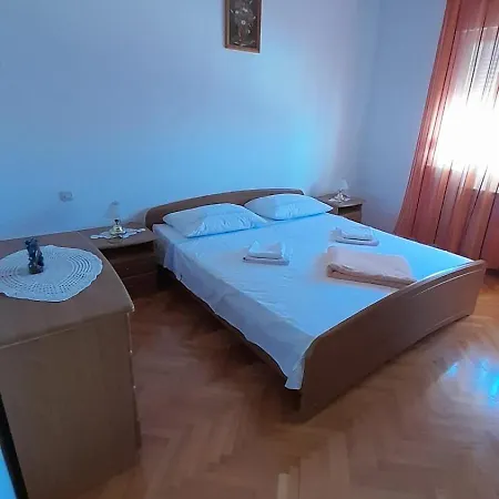 Apartment On The Trogir